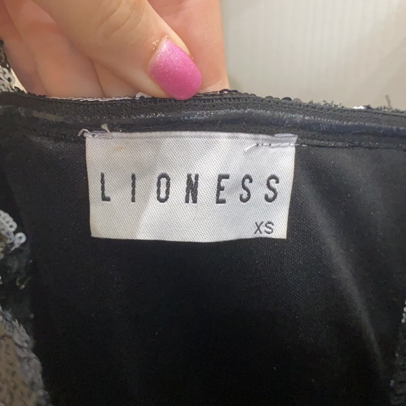 LIONESS DRESS - Picture 4 of 4